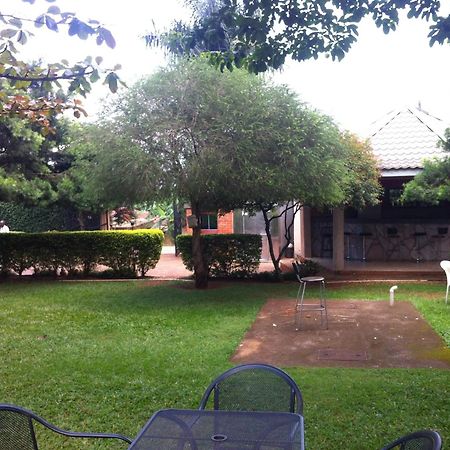 Executive Airport Hotel Entebbe Eksteriør billede
