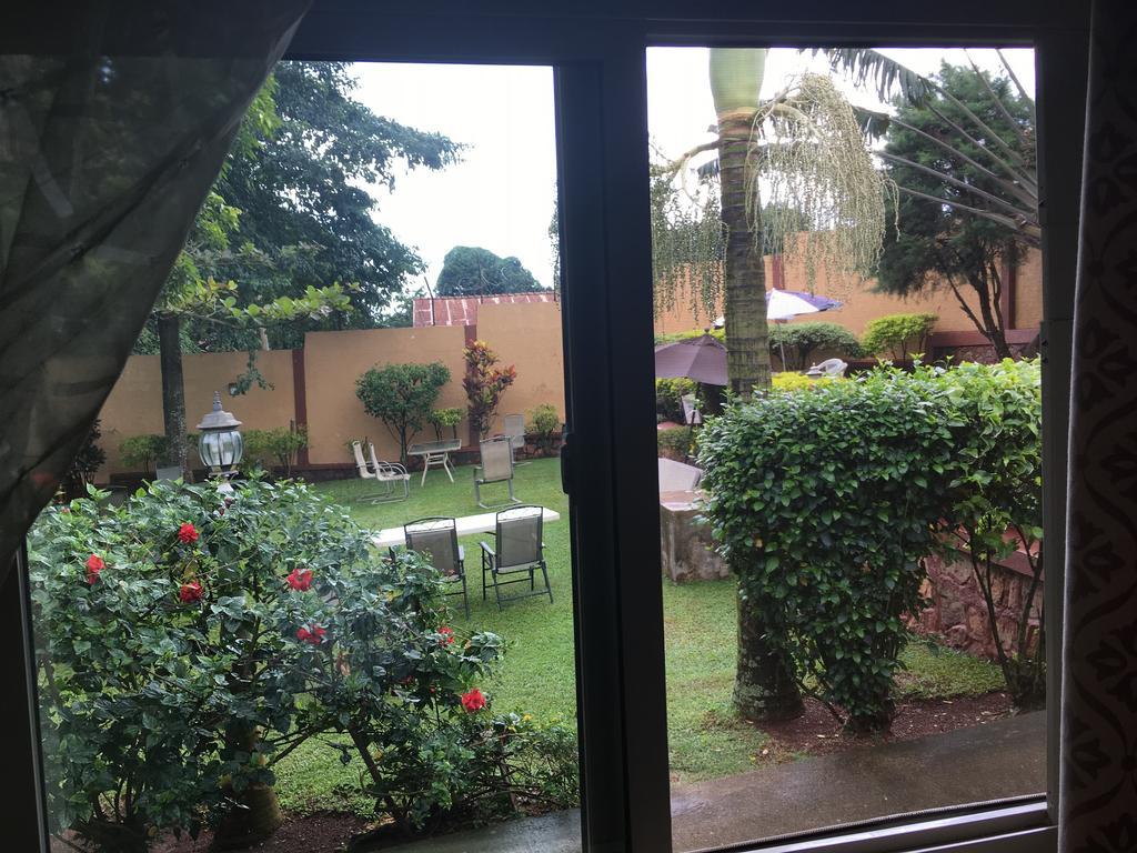 Executive Airport Hotel Entebbe Eksteriør billede