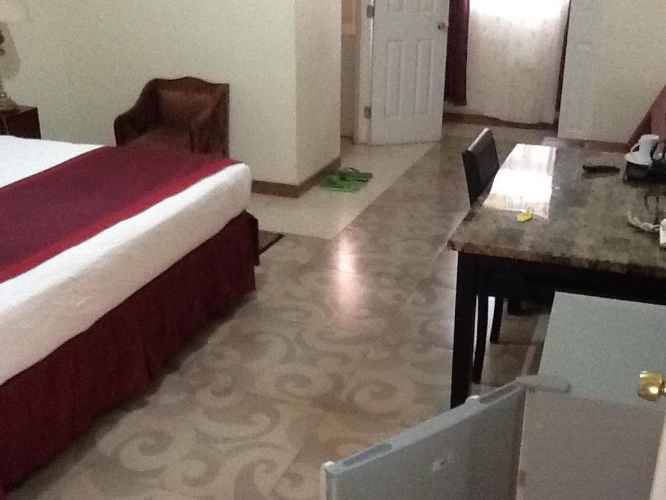 Executive Airport Hotel Entebbe Eksteriør billede