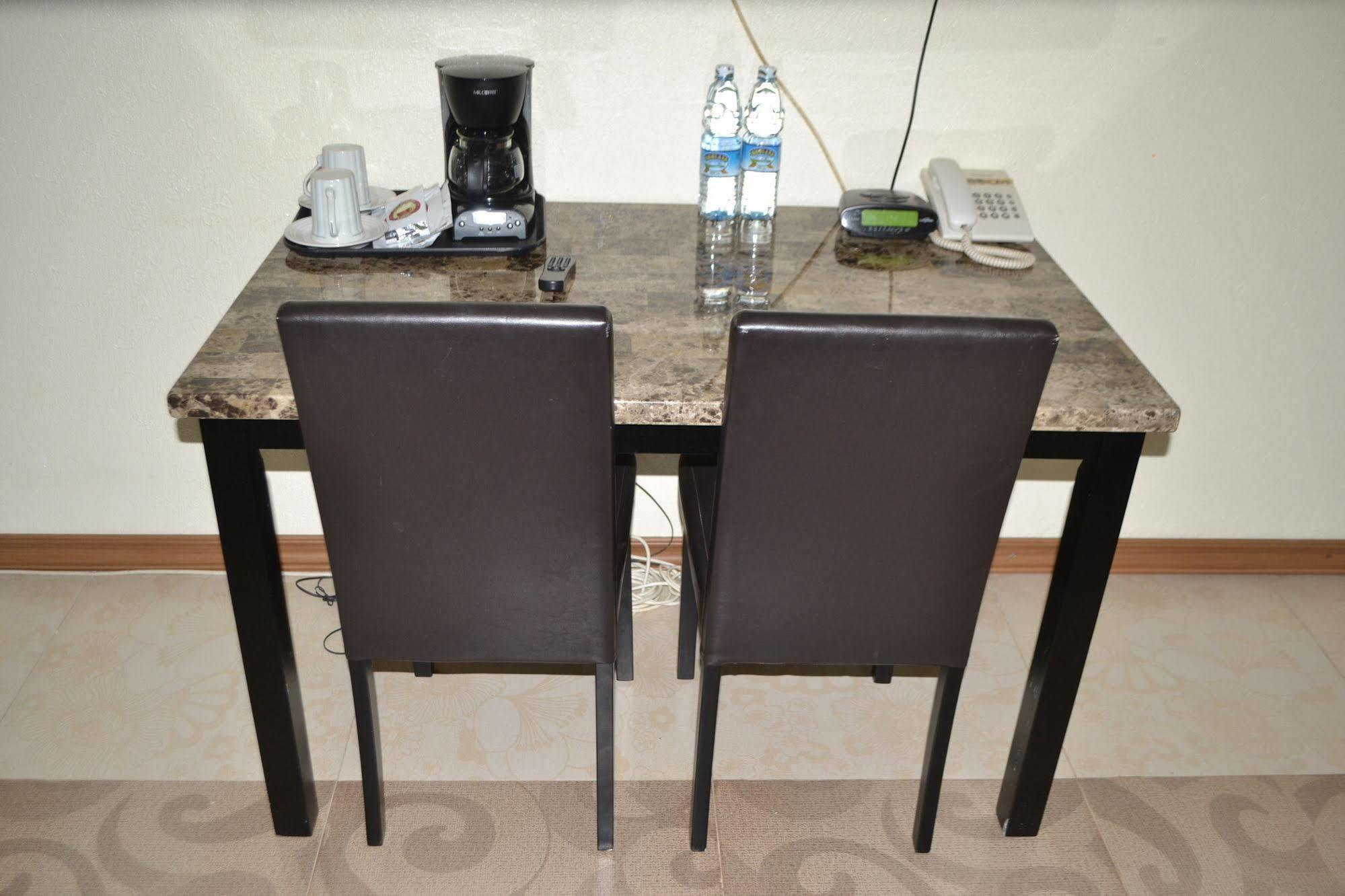 Executive Airport Hotel Entebbe Eksteriør billede